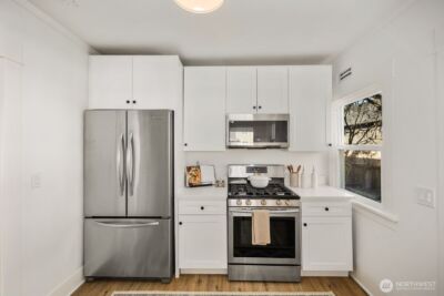 3443 21st Avenue W, Seattle, WA 98199 - Photo 16