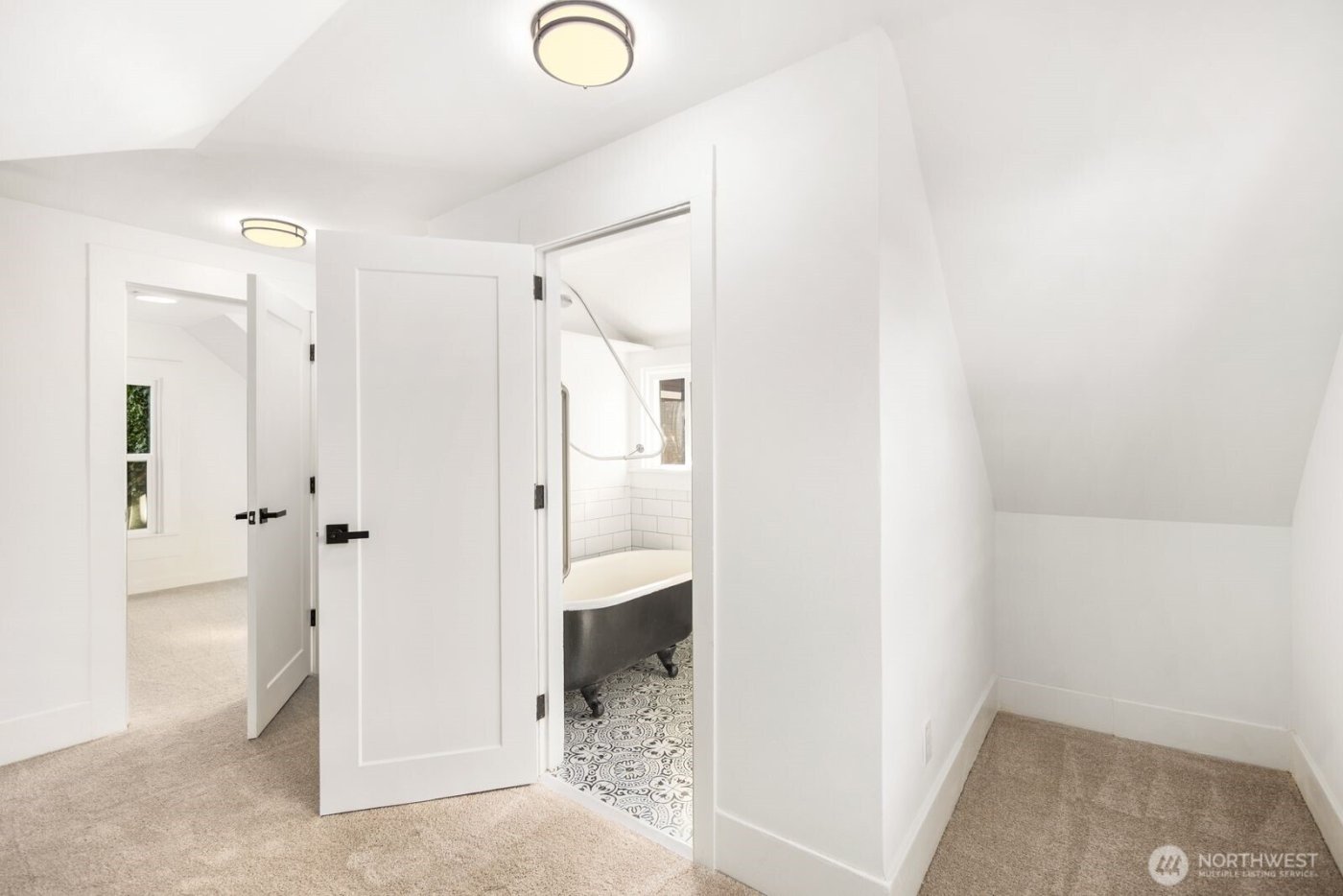 3443 21st Avenue W, Seattle, WA 98199