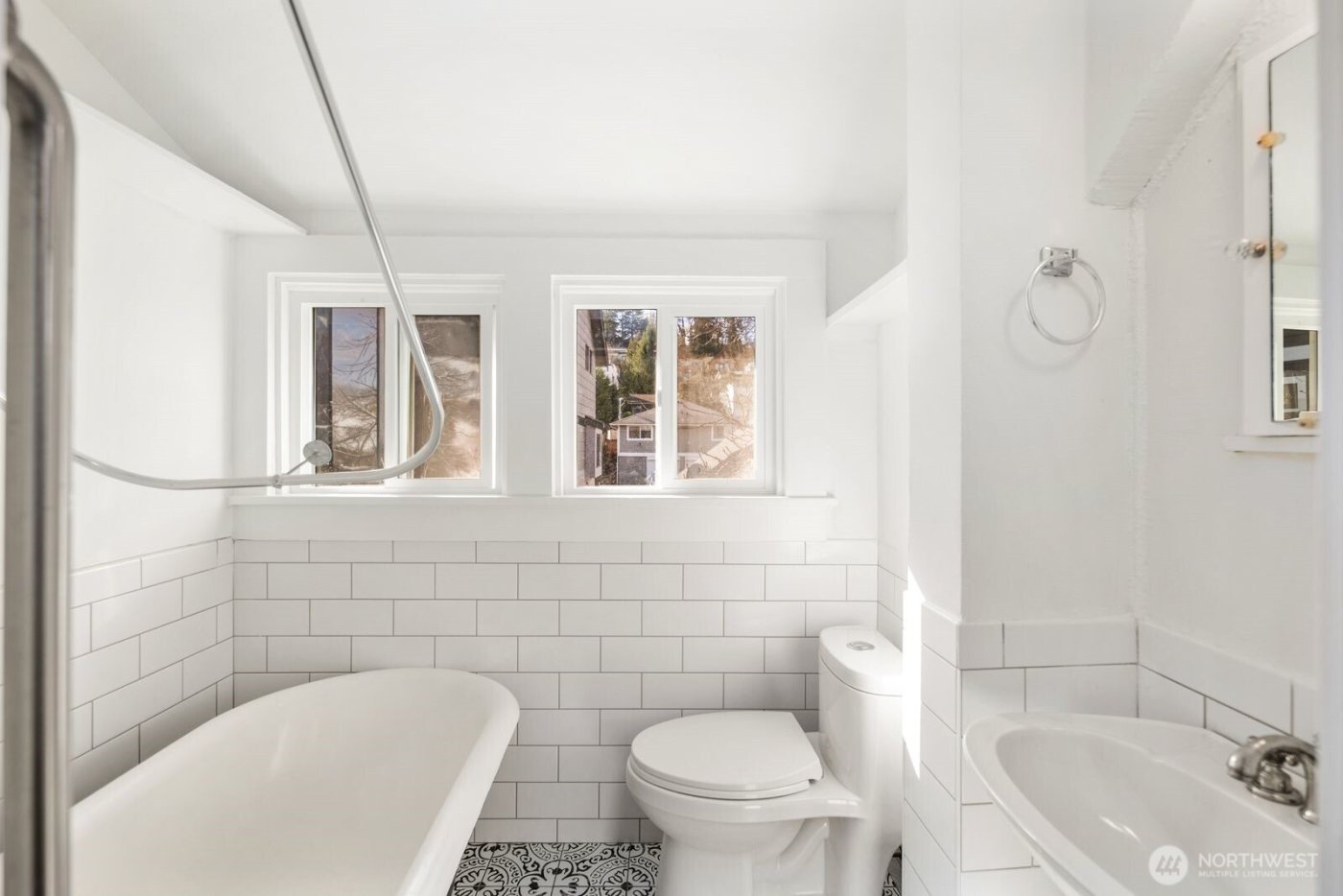 3443 21st Avenue W, Seattle, WA 98199