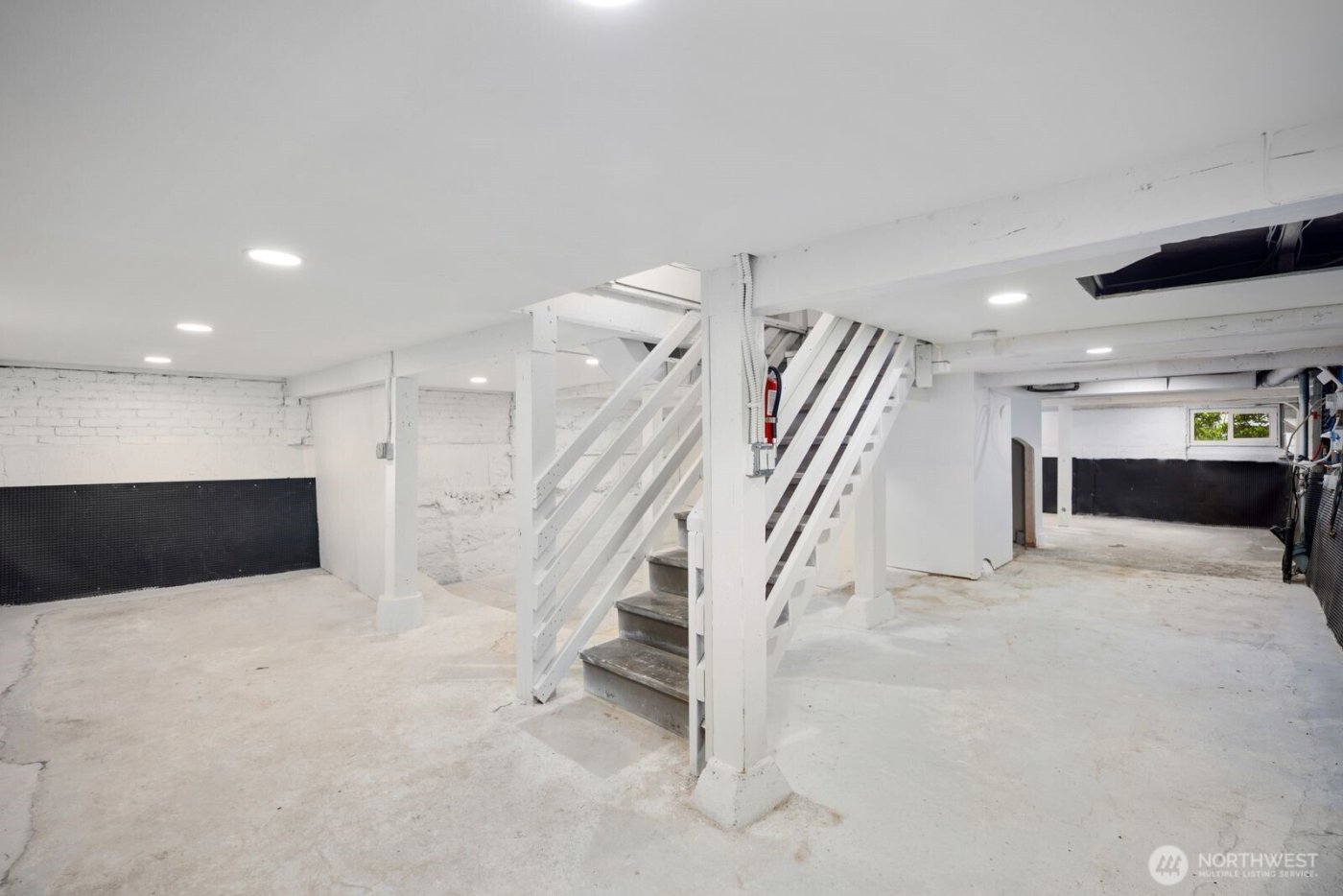 3443 21st Avenue W, Seattle, WA 98199