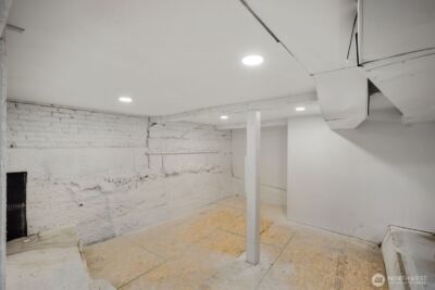 3443 21st Avenue W, Seattle, WA 98199 - Photo 32