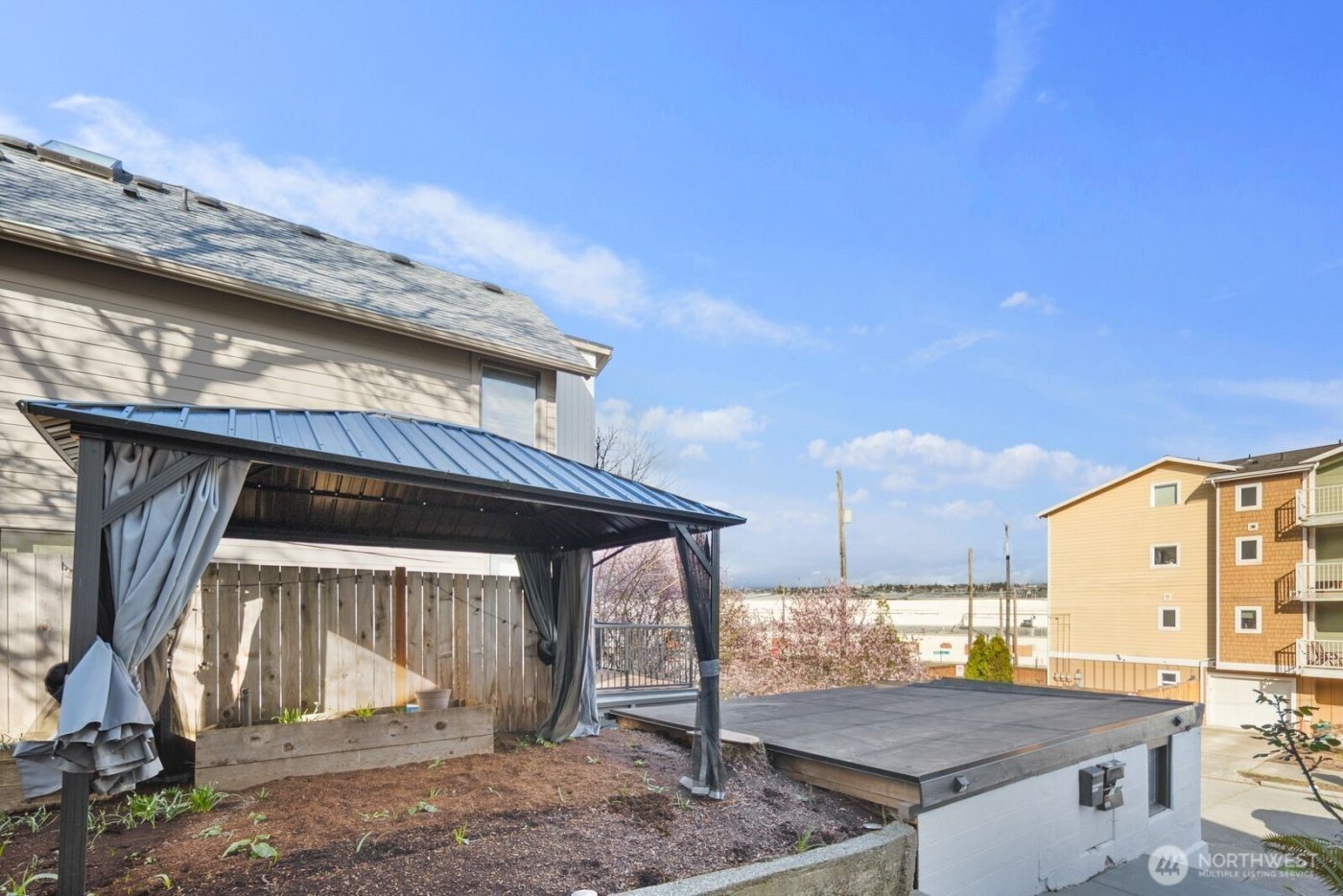 3443 21st Avenue W, Seattle, WA 98199