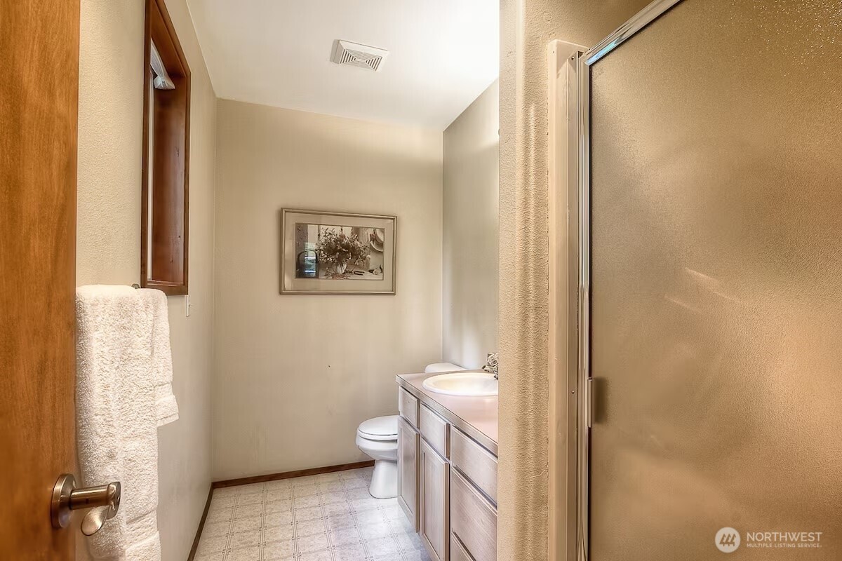 741 Hawthorn Lane , Easton, WA 98925