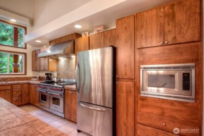 741 Hawthorn Lane , Easton, WA 98925 - Photo 4