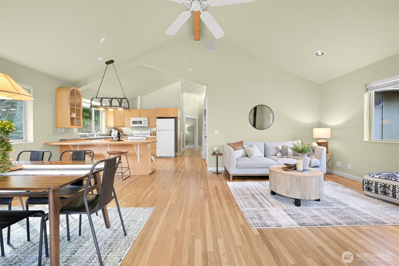 424 Rainbow Drive , Sedro Woolley, WA 98284