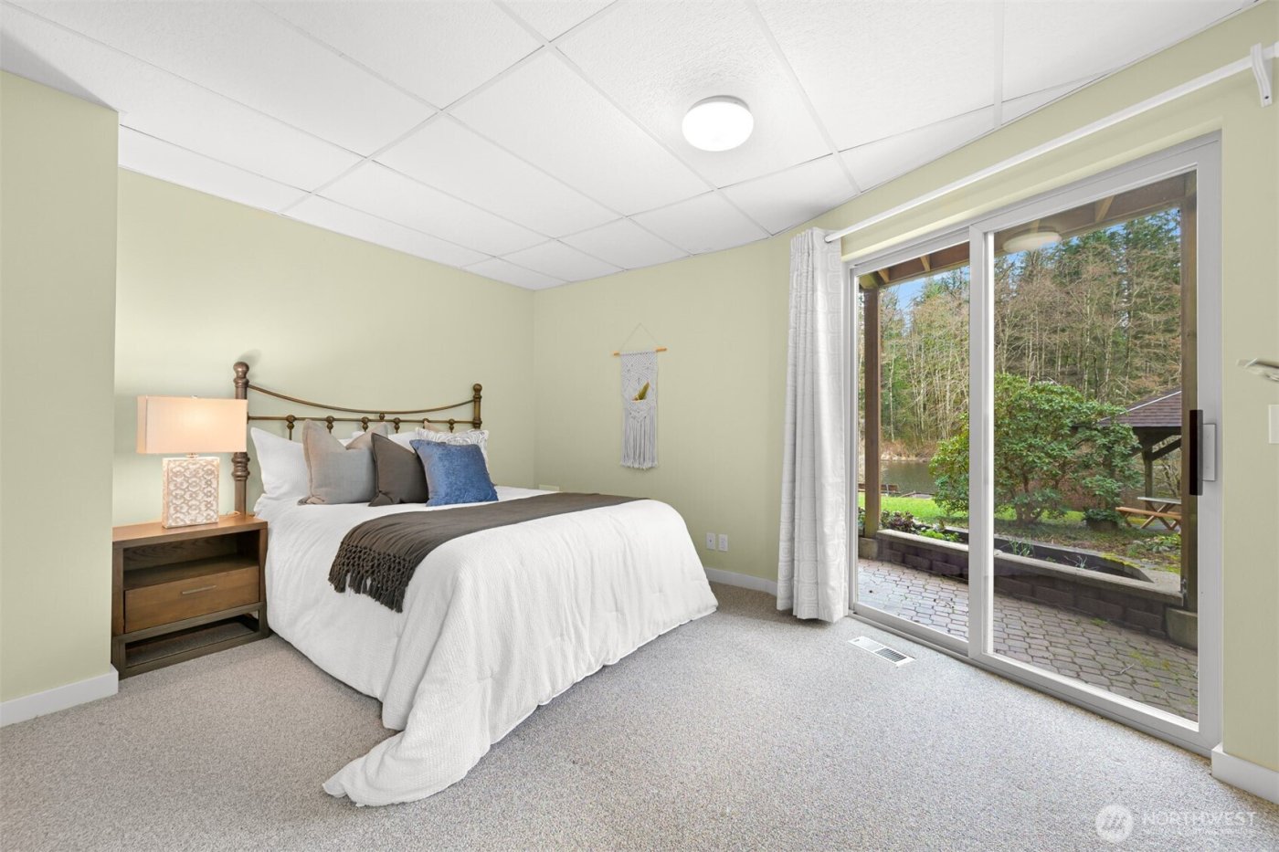 424 Rainbow Drive , Sedro Woolley, WA 98284