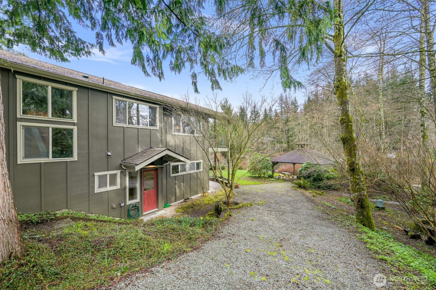 424 Rainbow Drive , Sedro Woolley, WA 98284