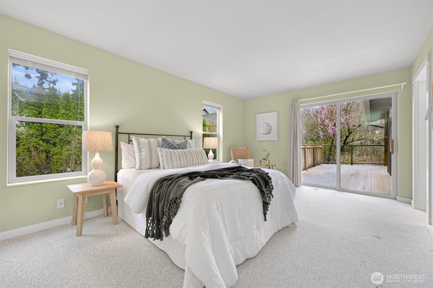 424 Rainbow Drive , Sedro Woolley, WA 98284