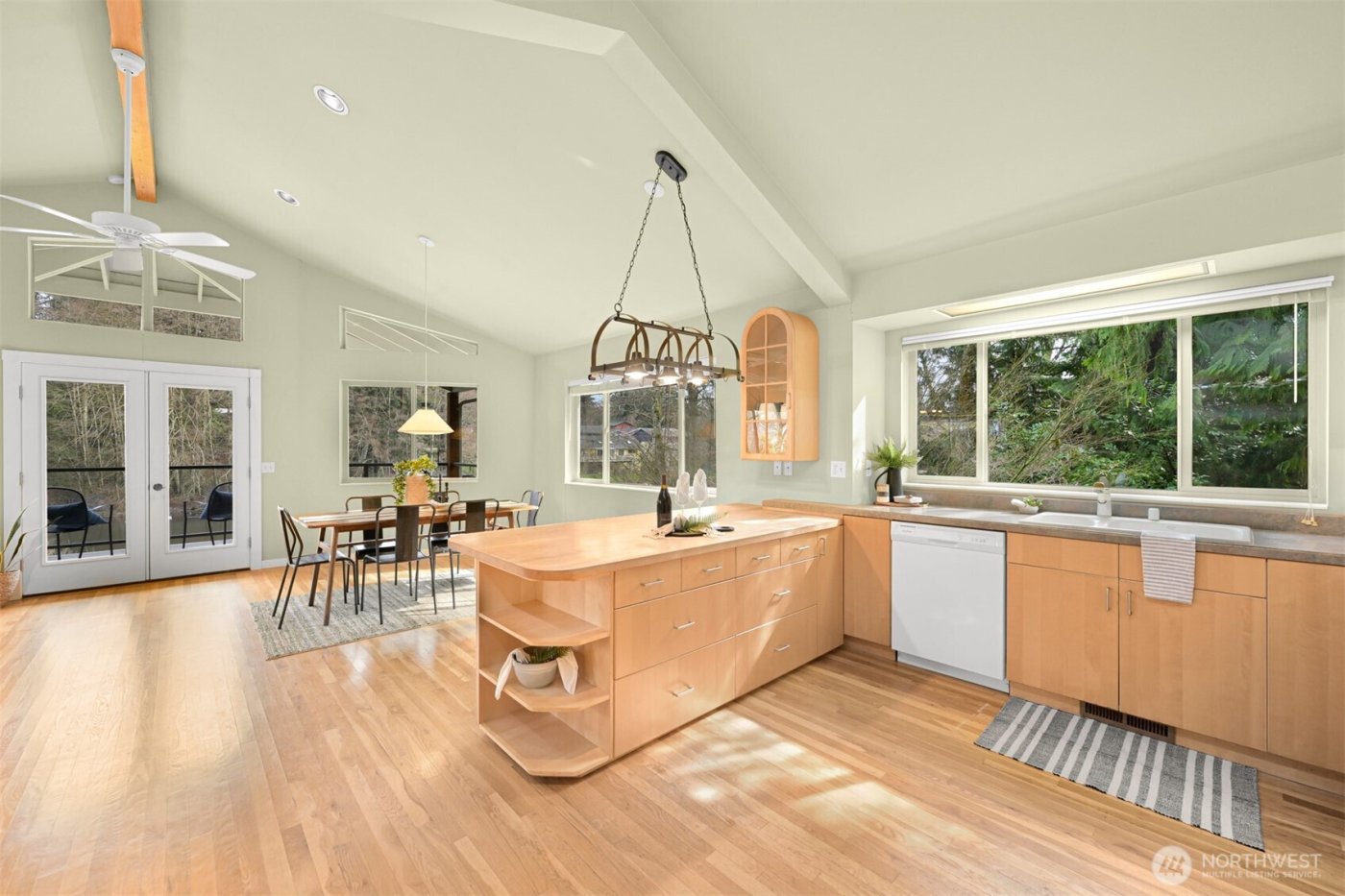 424 Rainbow Drive , Sedro Woolley, WA 98284