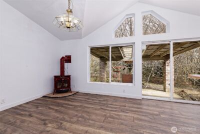 1051 E Crestview Drive , Shelton, WA 98584 - Photo 11