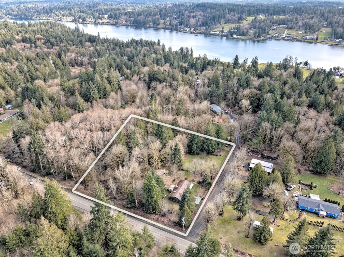 1051 E Crestview Drive , Shelton, WA 98584