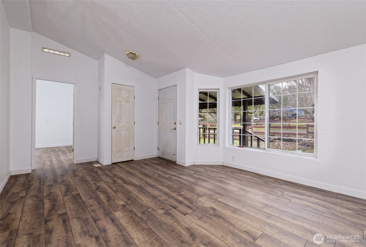 1051 E Crestview Drive , Shelton, WA 98584