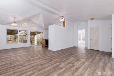 1051 E Crestview Drive , Shelton, WA 98584 - Photo 5
