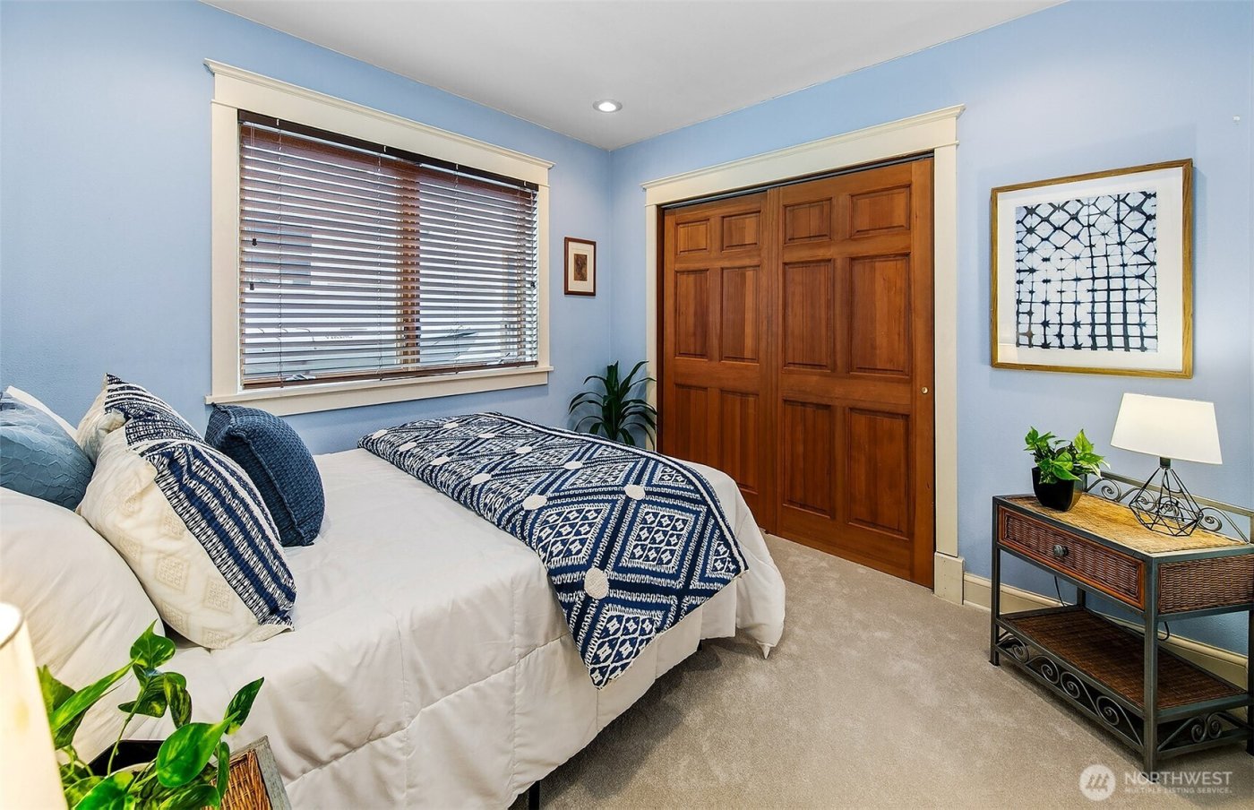 3532 Meridian Avenue N, Seattle, WA 98103