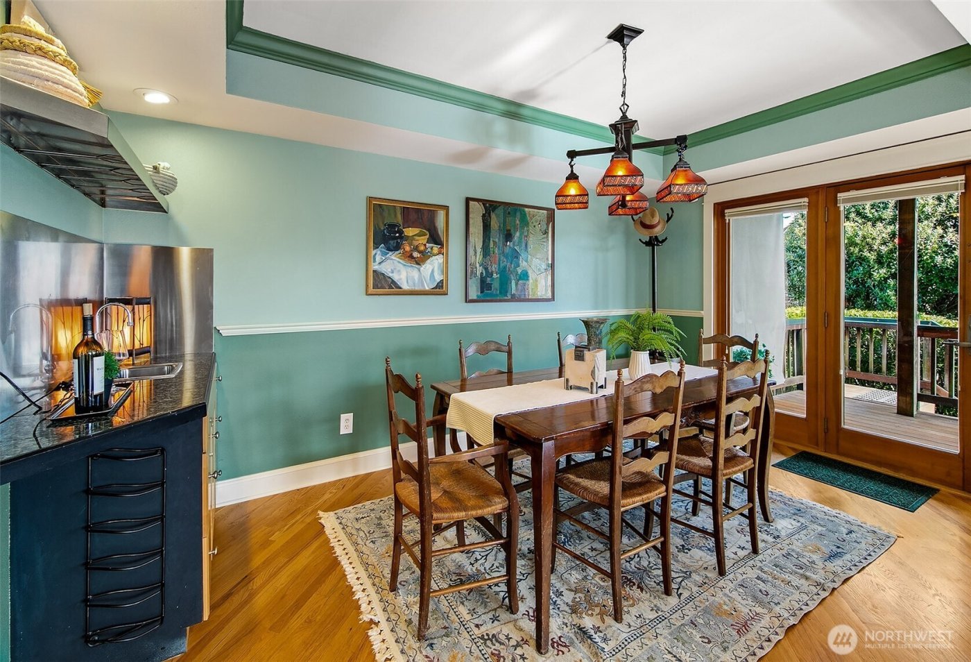 3532 Meridian Avenue N, Seattle, WA 98103