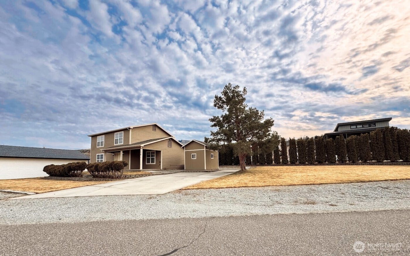 170 Lakeview Avenue , Orondo, WA 98843