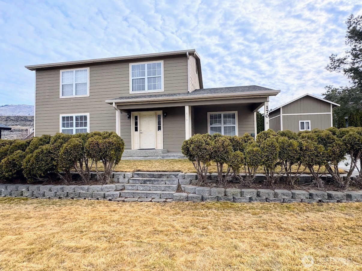 170 Lakeview Avenue , Orondo, WA 98843