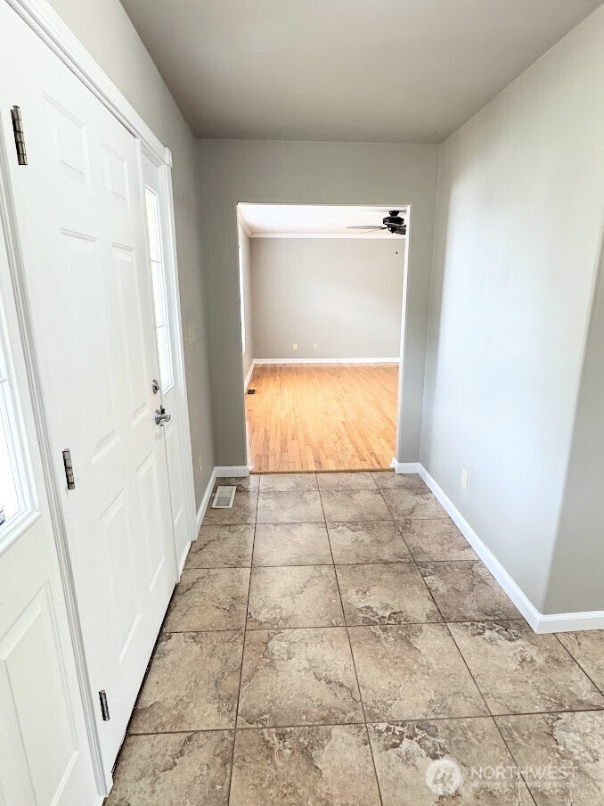 170 Lakeview Avenue , Orondo, WA 98843