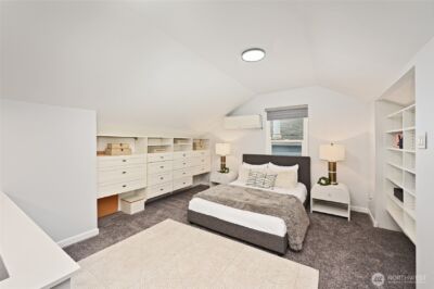 900 W Emerson Street , Seattle, WA 98119-1419 - Photo 14