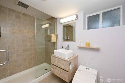 900 W Emerson Street , Seattle, WA 98119-1419 - Photo 21