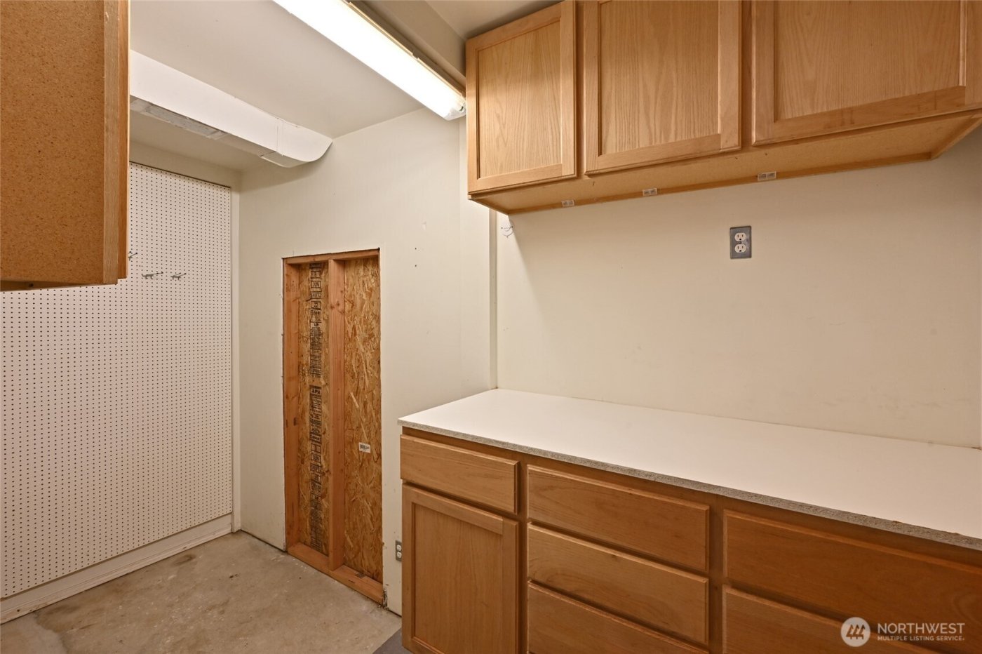 900 W Emerson Street , Seattle, WA 98119-1419