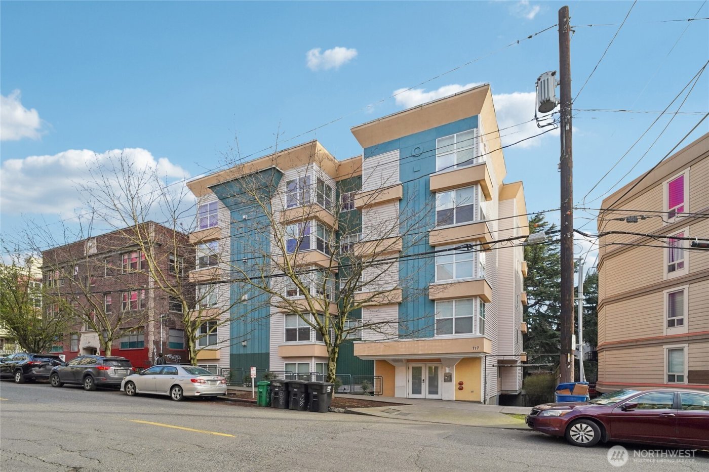 717 E Denny Way #4B, Seattle, WA 98122