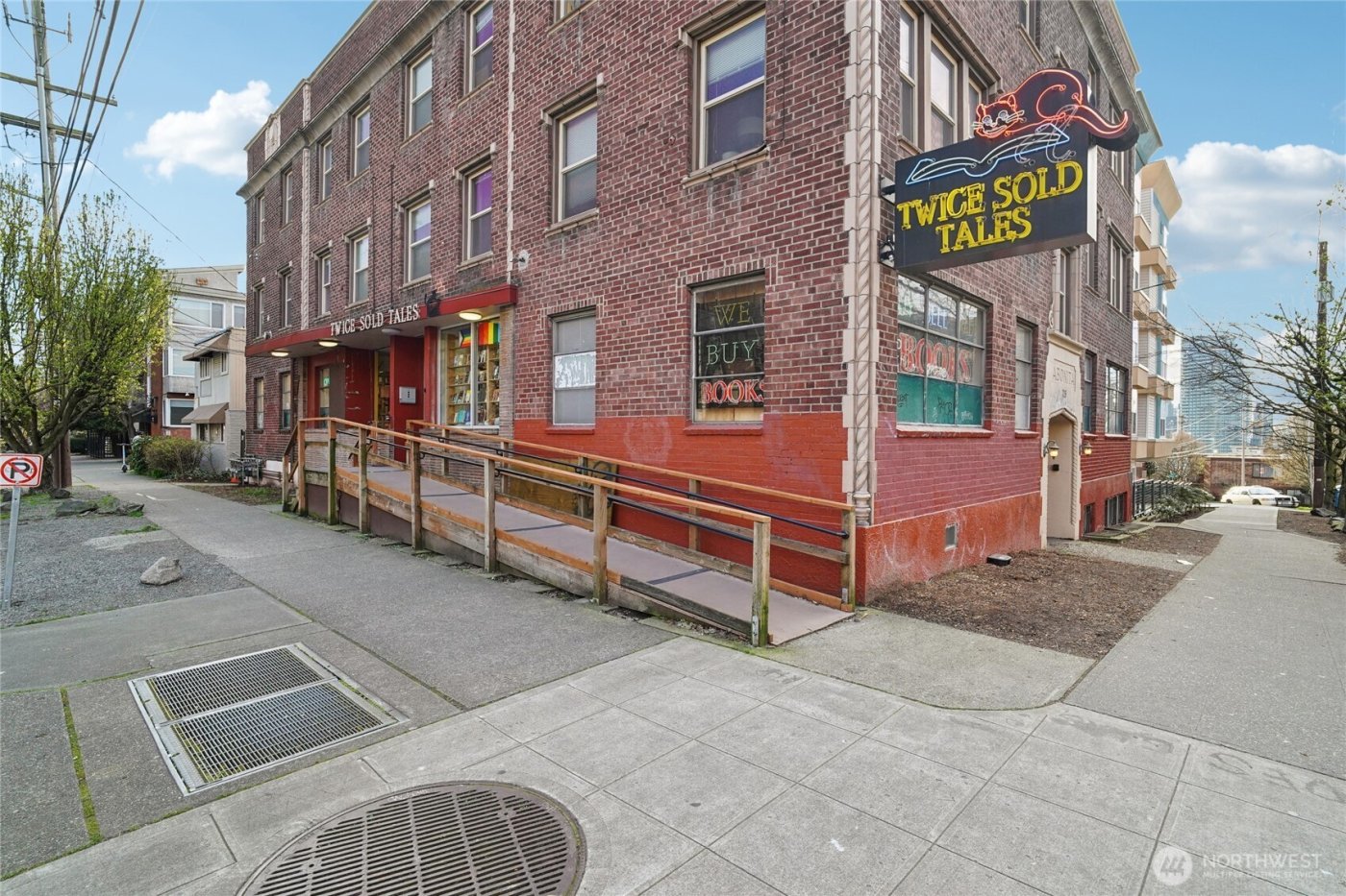 717 E Denny Way #4B, Seattle, WA 98122