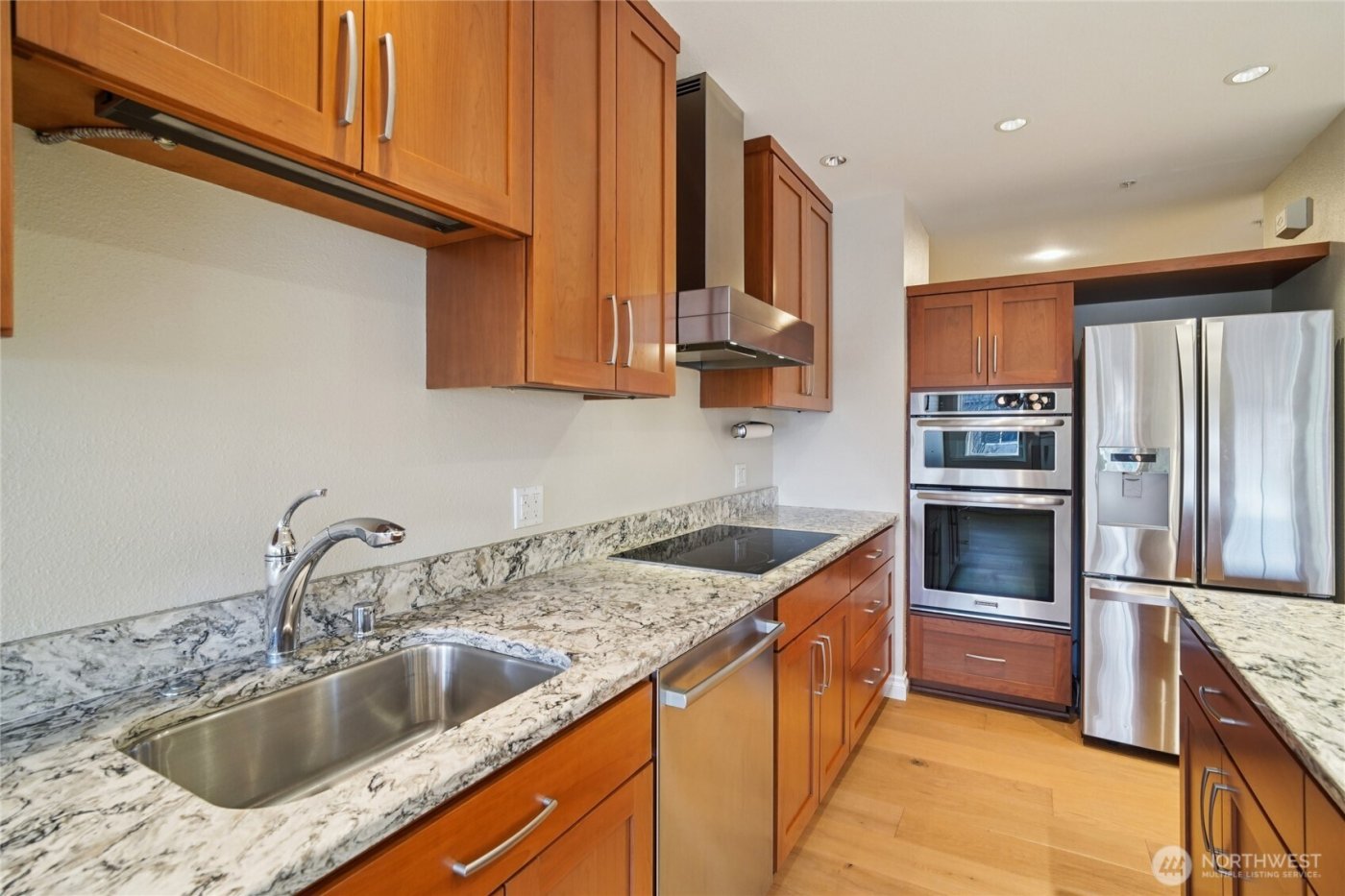 717 E Denny Way #4B, Seattle, WA 98122