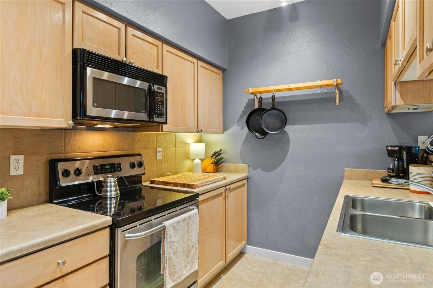 18930 Bothell Everett Highway #B103, Bothell, WA 98012