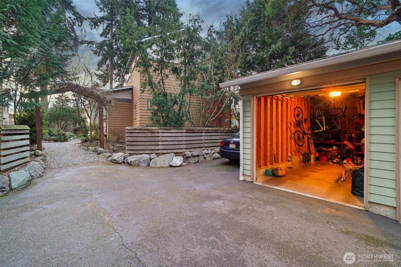 20215 15th Avenue NW #C, Shoreline, WA 98177