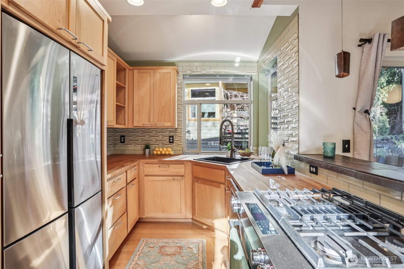 20215 15th Avenue NW #C, Shoreline, WA 98177