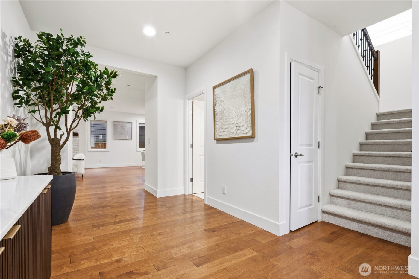 8415 NE 151st Place , Kenmore, WA 98028