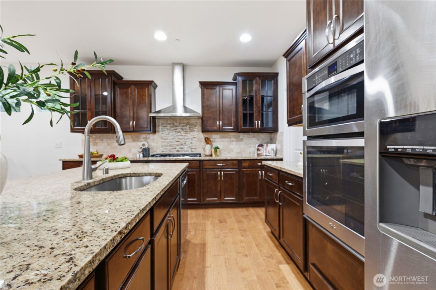 8415 NE 151st Place , Kenmore, WA 98028