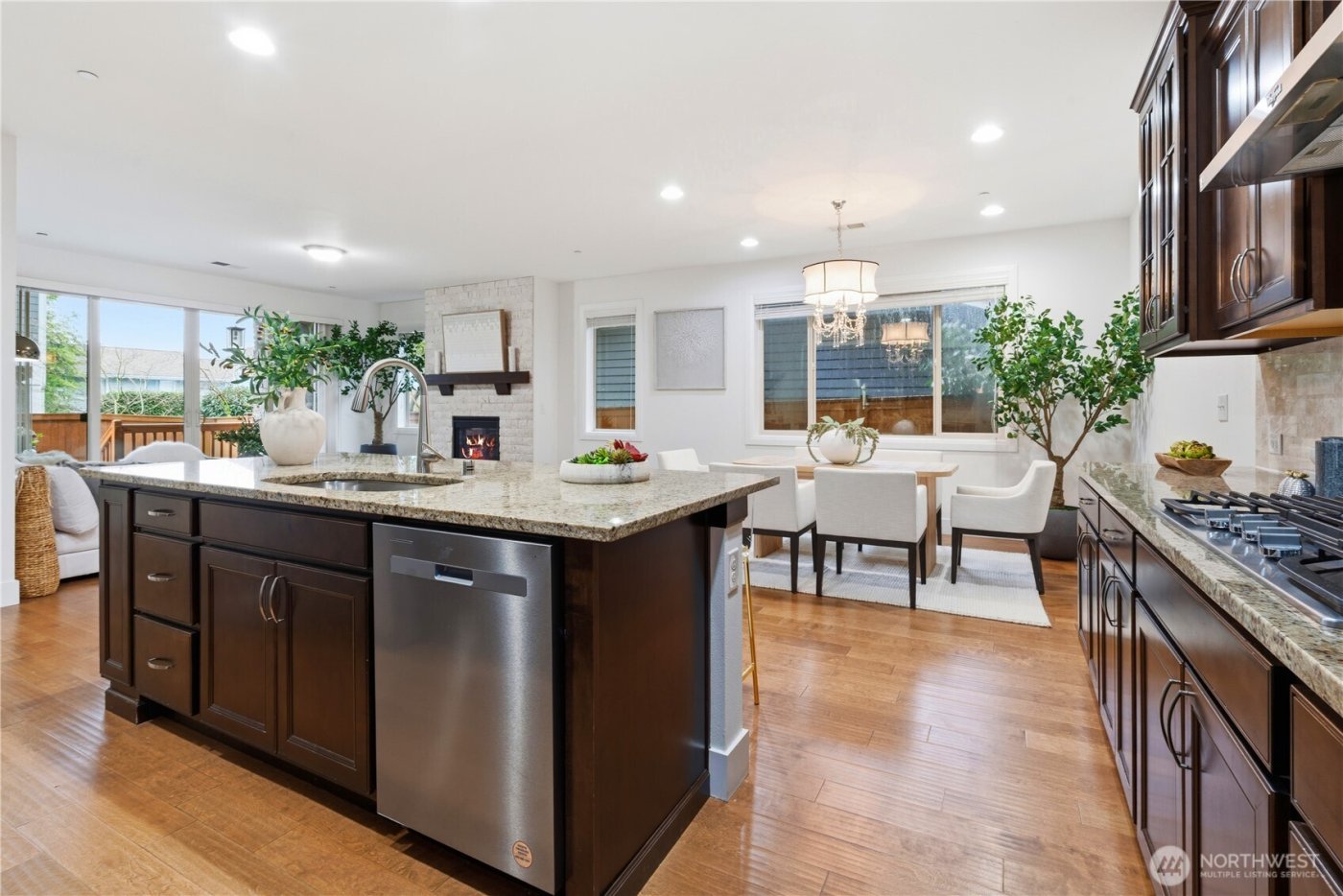 8415 NE 151st Place , Kenmore, WA 98028