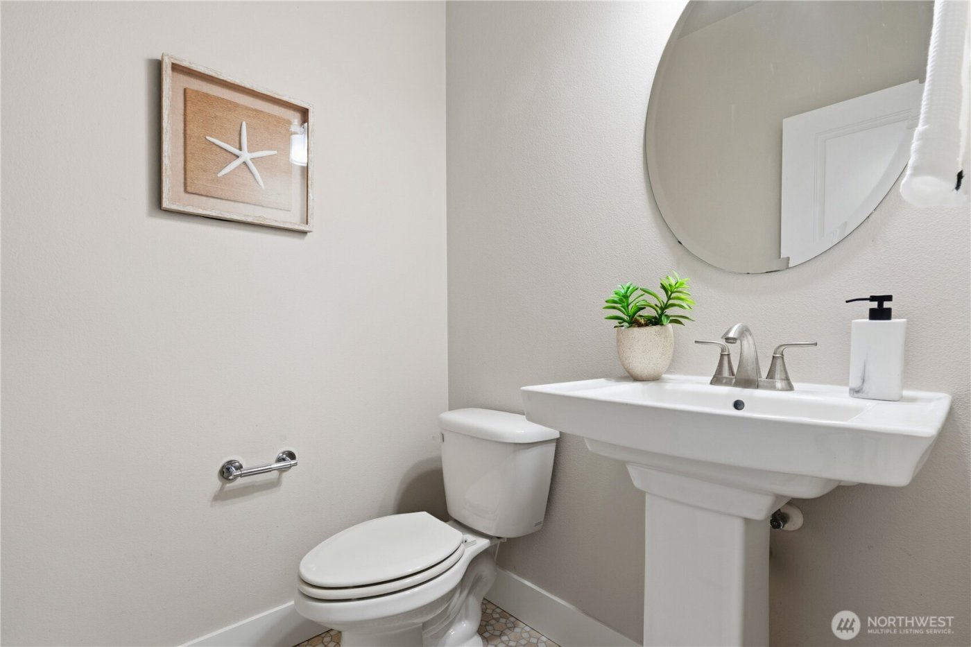 8415 NE 151st Place , Kenmore, WA 98028