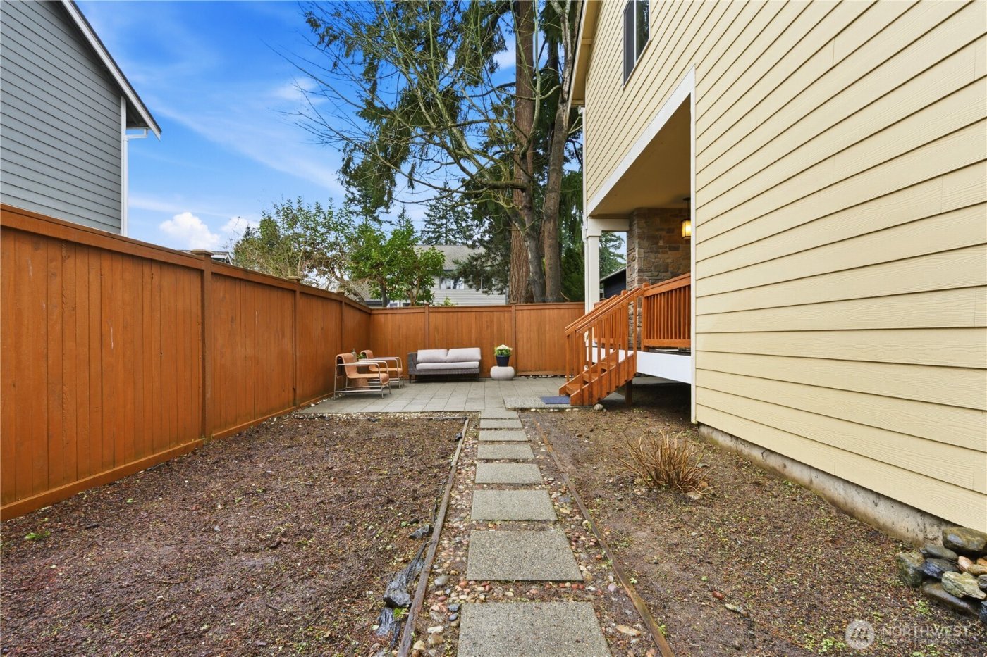 8415 NE 151st Place , Kenmore, WA 98028