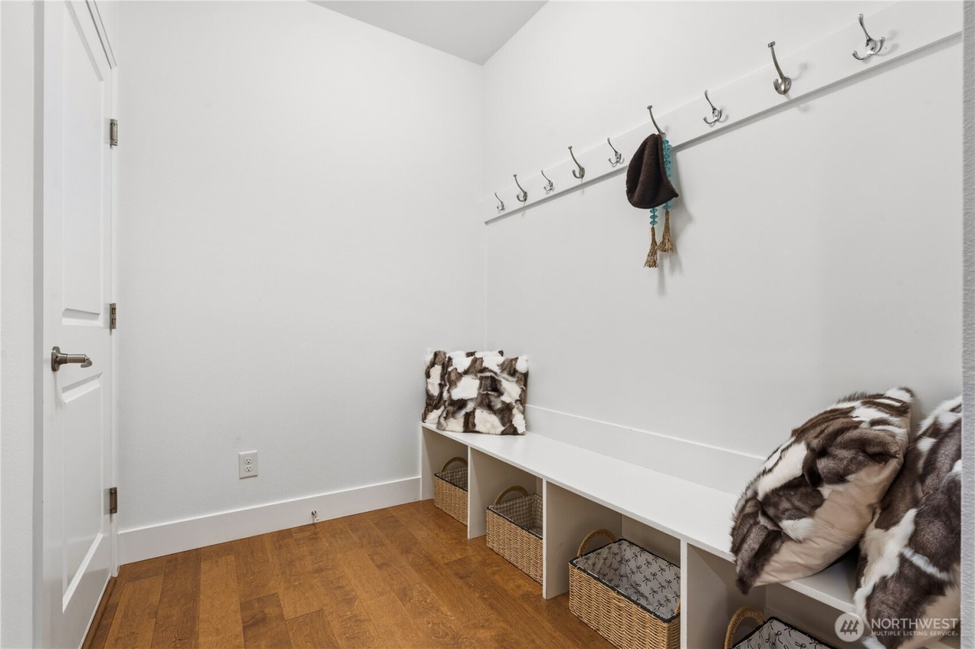 8415 NE 151st Place , Kenmore, WA 98028