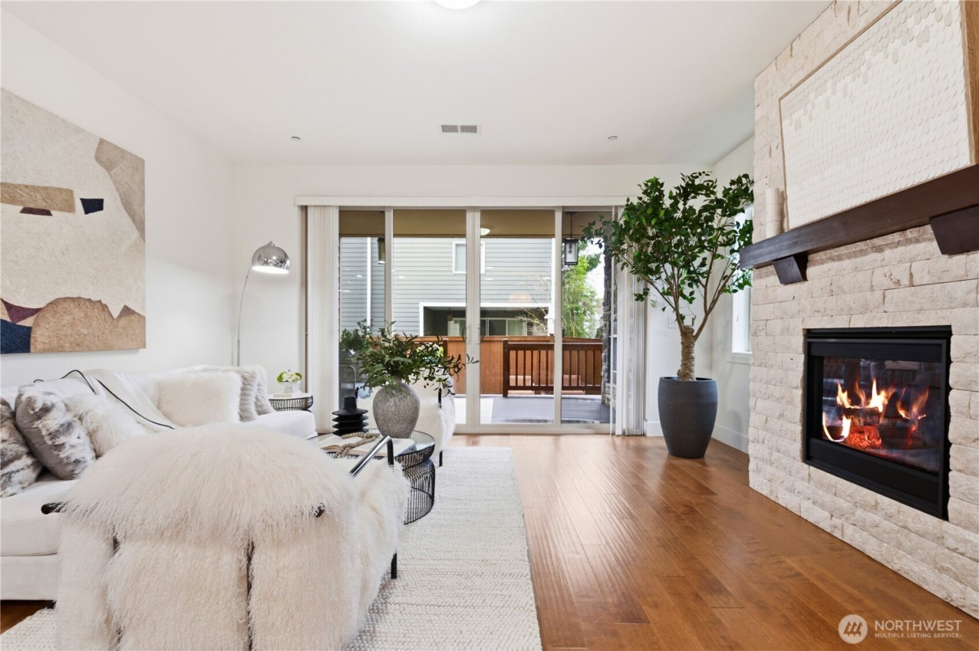 8415 NE 151st Place , Kenmore, WA 98028