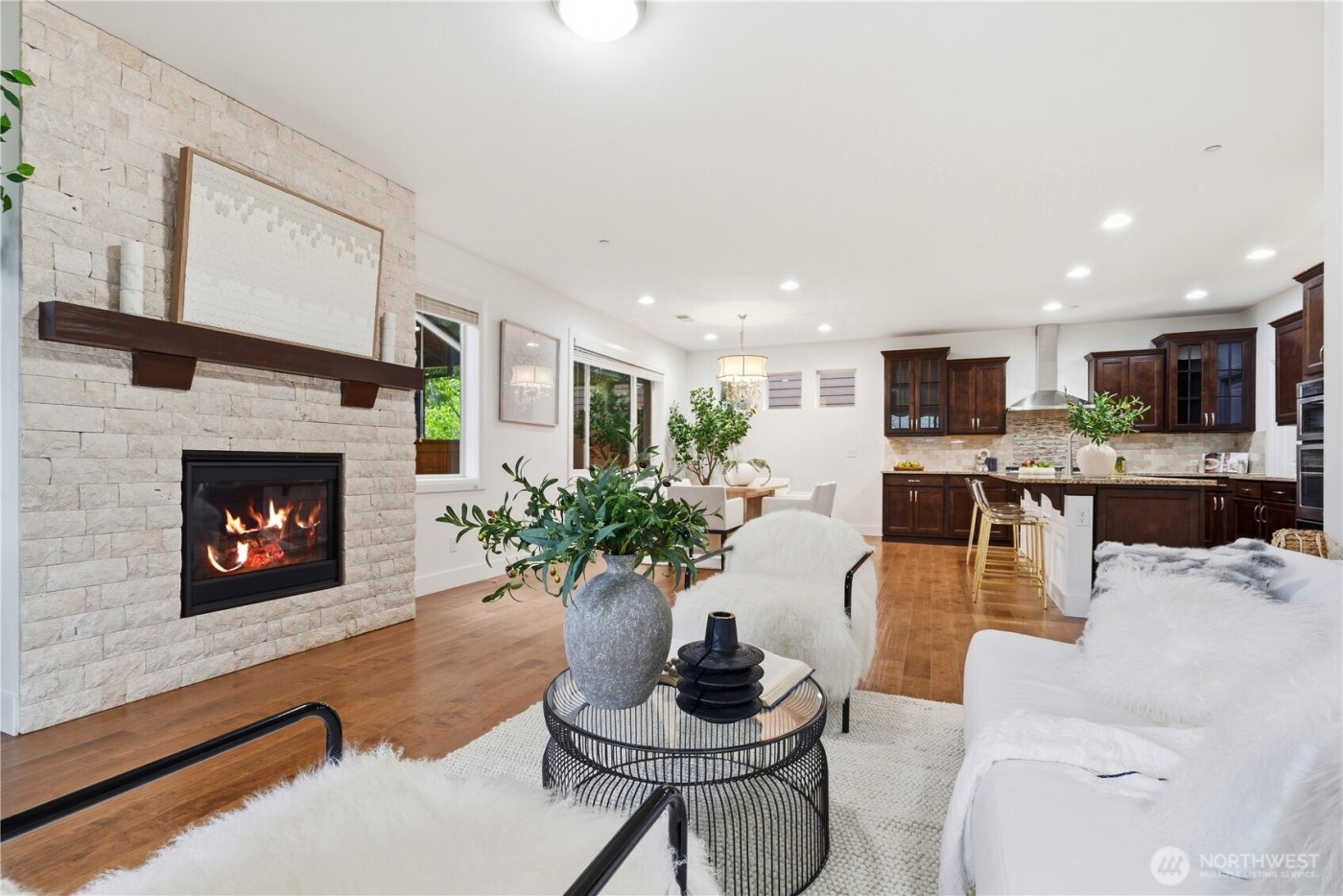 8415 NE 151st Place , Kenmore, WA 98028