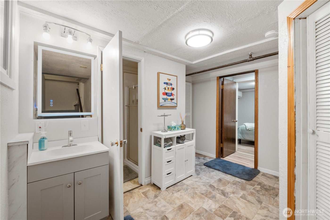 8366 6th Avenue , Tacoma, WA 98465-1047