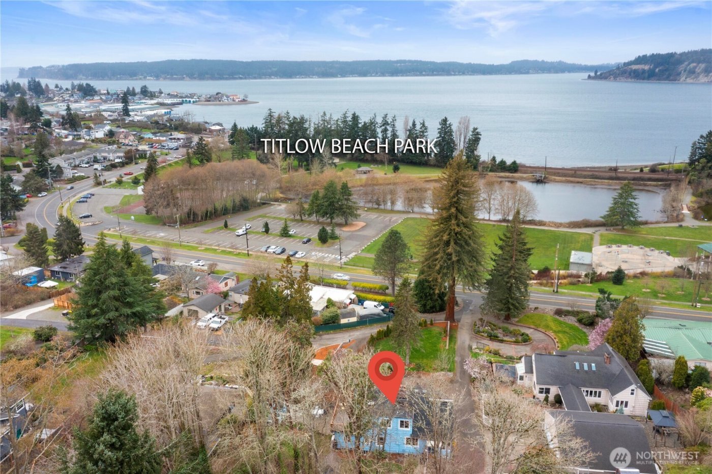 8366 6th Avenue , Tacoma, WA 98465-1047