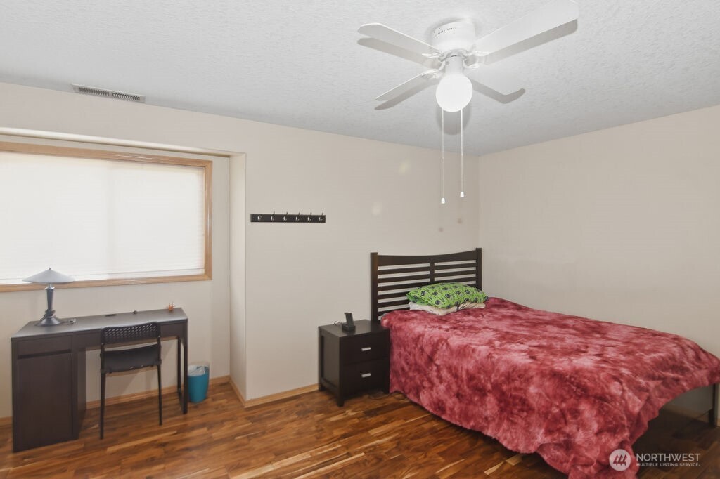 721 NW 58 Street , Vancouver, WA 98663