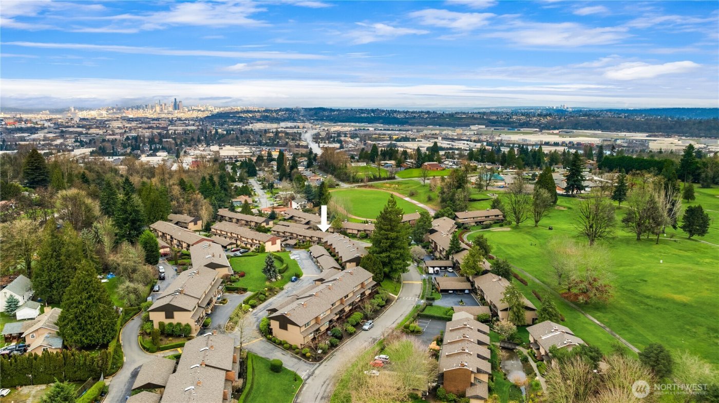 10713 Glen Acres Drive S #10713, Seattle, WA 98168