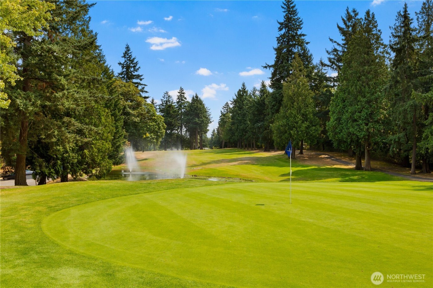 10713 Glen Acres Drive S #10713, Seattle, WA 98168