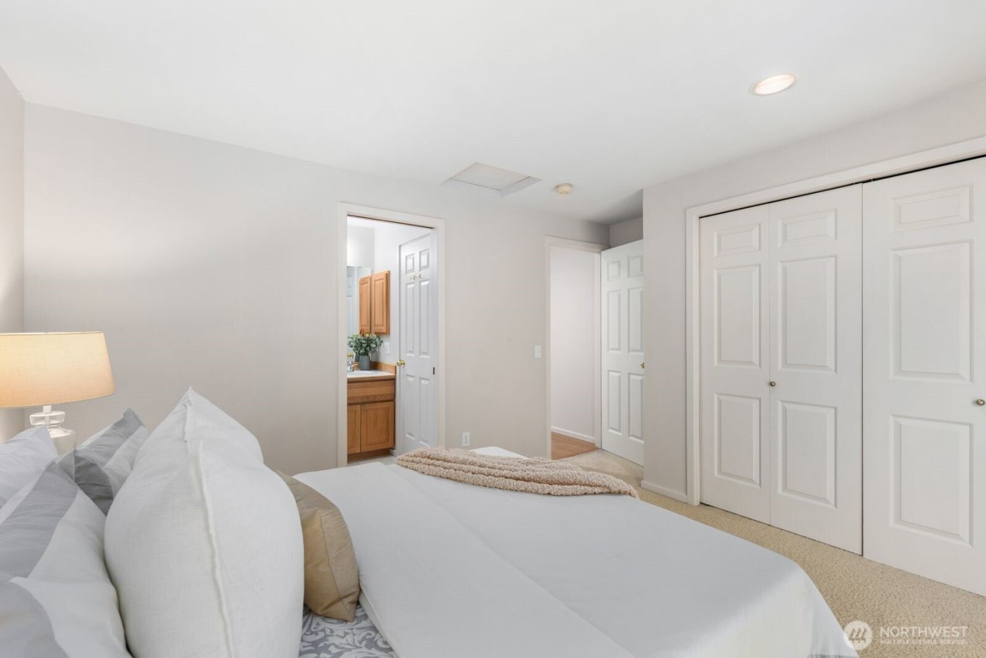 5121 27th Avenue NE, Seattle, WA 98105