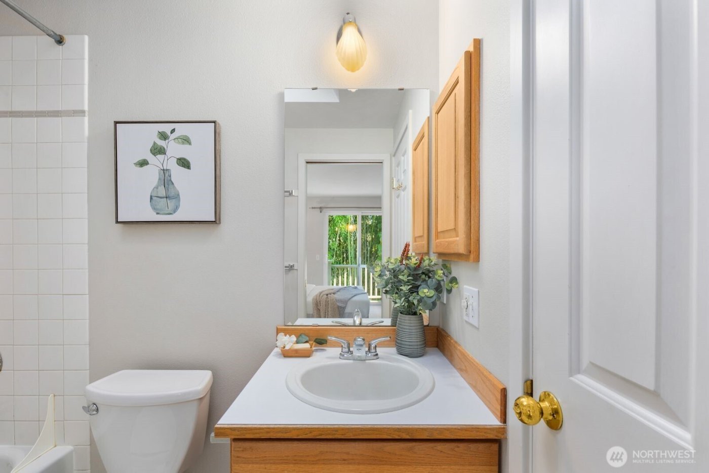 5121 27th Avenue NE, Seattle, WA 98105