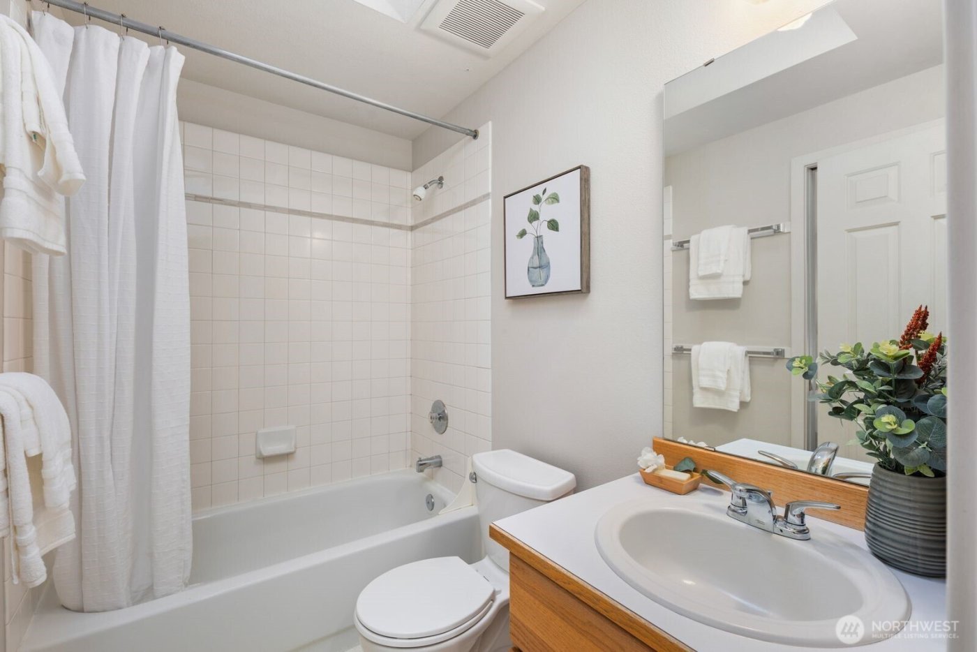 5121 27th Avenue NE, Seattle, WA 98105