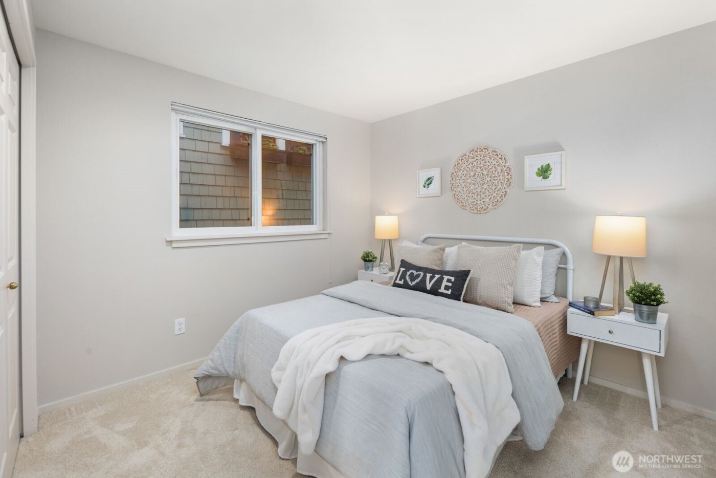 5121 27th Avenue NE, Seattle, WA 98105