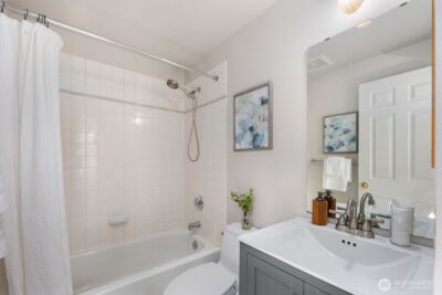 5121 27th Avenue NE, Seattle, WA 98105 - Photo 7