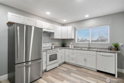 615 Martin Luther King Junior Way , Tacoma, WA 98405 - Photo 16